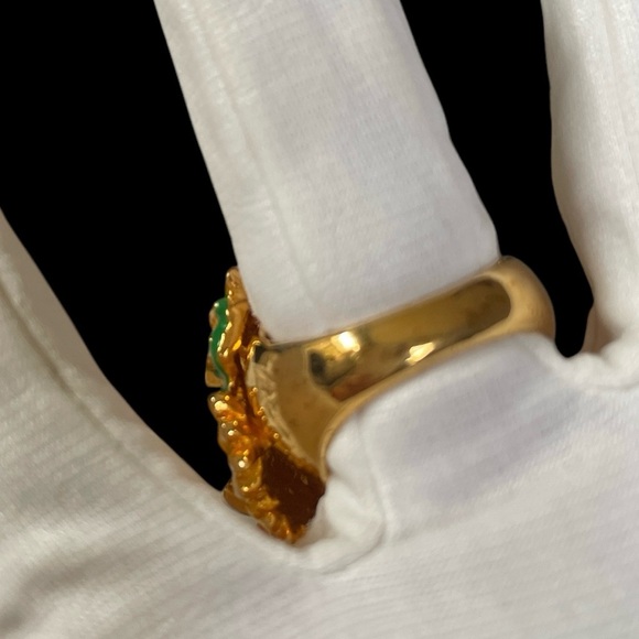 Kenneth Jay Lane “Garden Party” Adjustable Ring - Picture 7 of 10